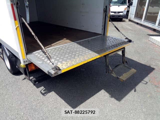 Nissan ATLAS 2016-04 7214924-13