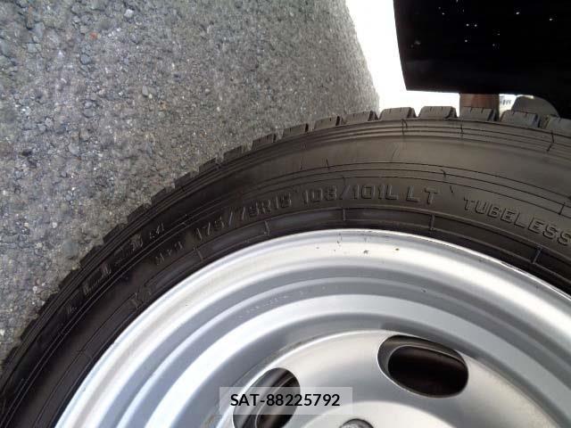 Nissan ATLAS 2016-04 7214924-20