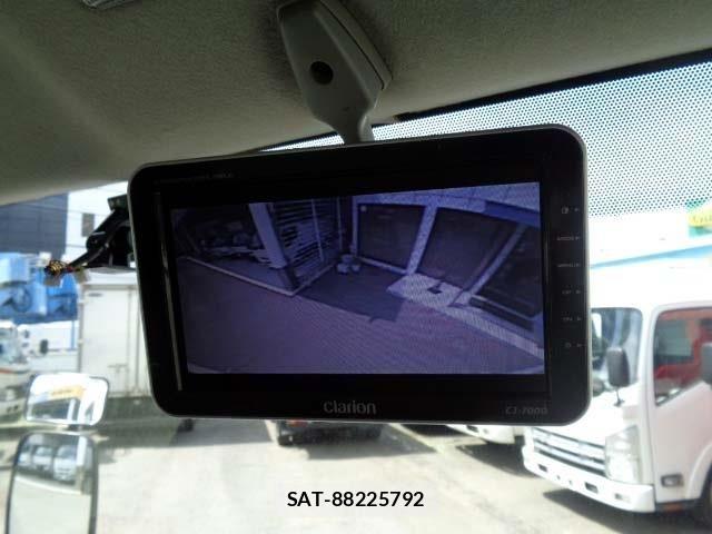 Nissan ATLAS 2016-04 7214924-5
