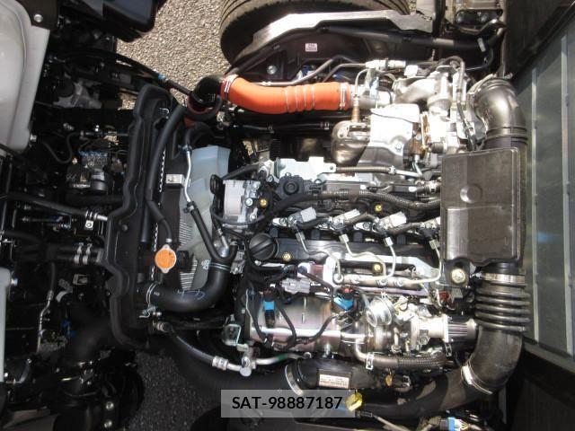 Nissan ATLAS 2026-04 7249813-23