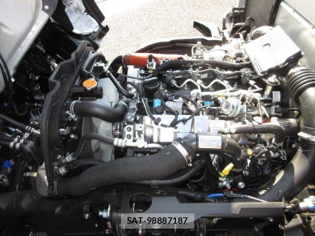 Nissan ATLAS 2026-04 7249813-24