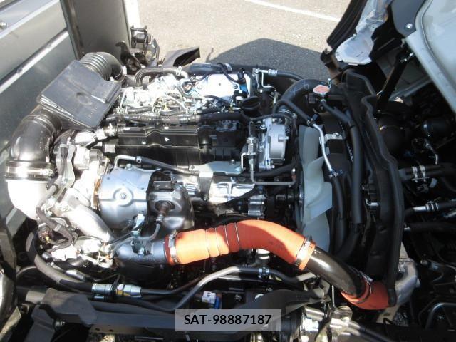 Nissan ATLAS 2026-04 7249813-25