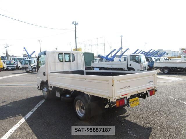 Nissan ATLAS 2026-04 7249813-2