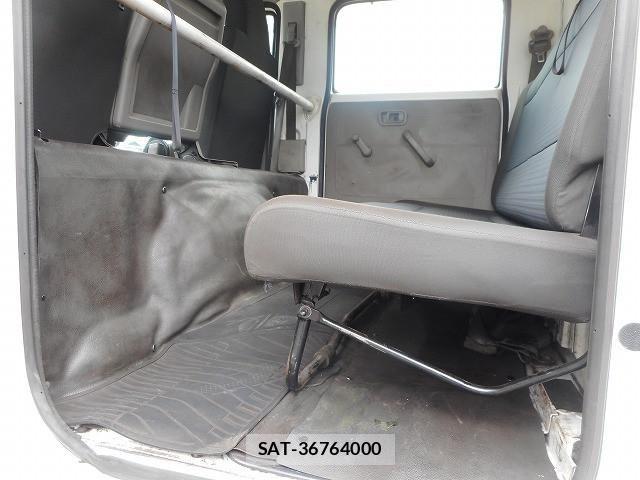 Nissan ATLAS 2014-03 7249820-20