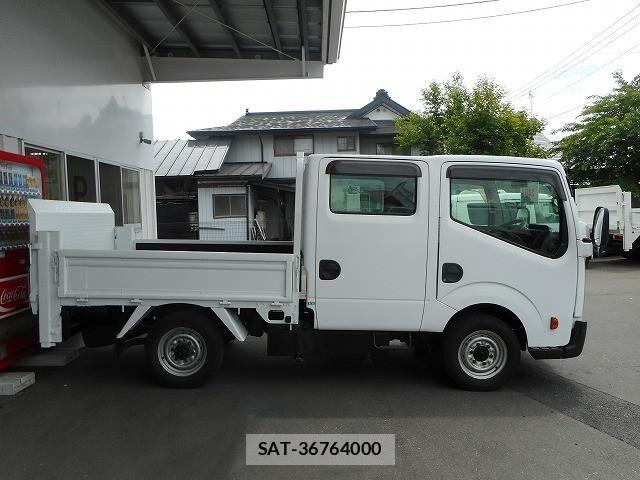 Nissan ATLAS 2014-03 7249820-3