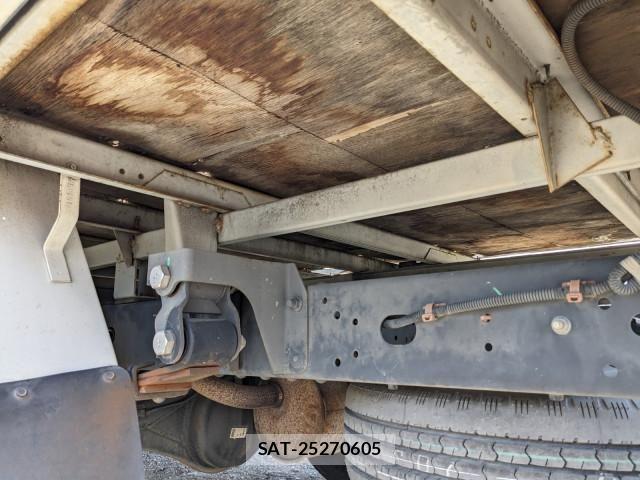 Nissan ATLAS 2019-10 7249818-17
