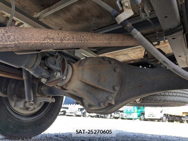 Nissan ATLAS 2019-10 7249818-18