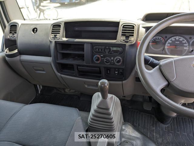 Nissan ATLAS 2019-10 7249818-26