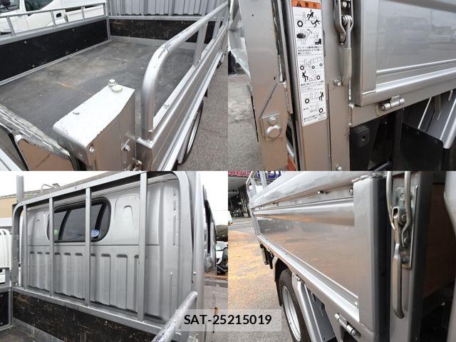 Nissan ATLAS 2019-11 7249821-6