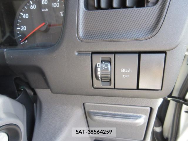 Nissan ATLAS 2026-04 7249814-19