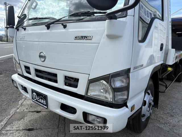 Nissan ATLAS 2005-01 7249810-9