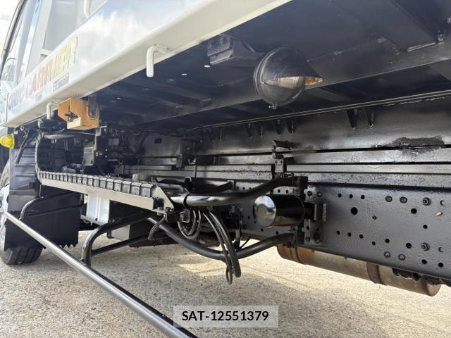 Nissan ATLAS 2005-01 7249810-26