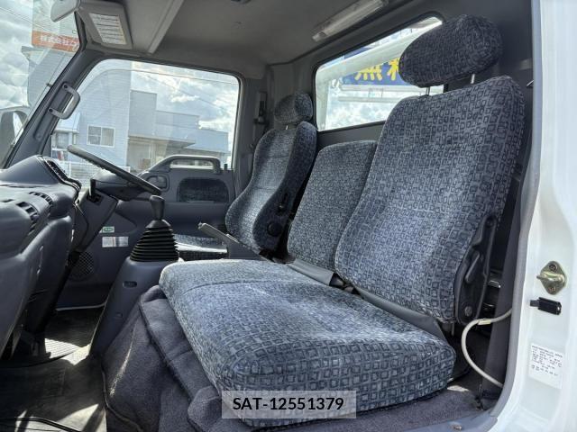 Nissan ATLAS 2005-01 7249810-8