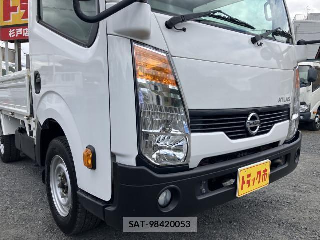 Nissan ATLAS 2019-03 7249816-11