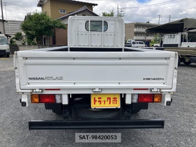Nissan ATLAS 2019-03 7249816-14