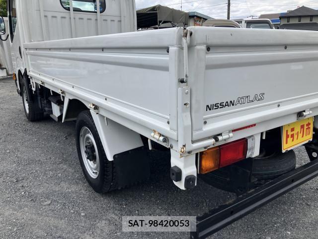Nissan ATLAS 2019-03 7249816-16