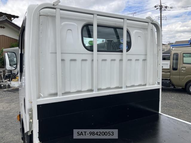 Nissan ATLAS 2019-03 7249816-19