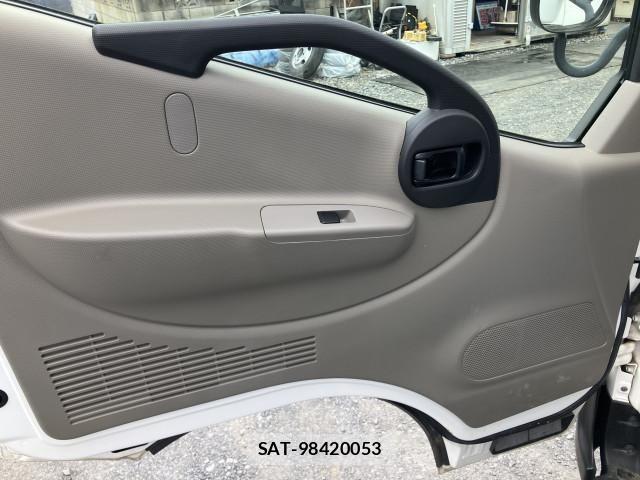 Nissan ATLAS 2019-03 7249816-23