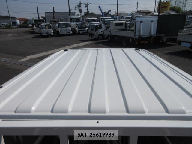 Nissan ATLAS 2026-04 7249811-11