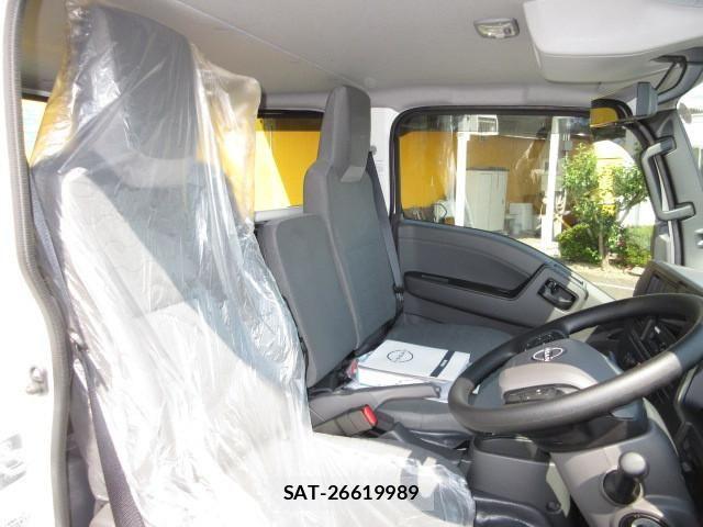 Nissan ATLAS 2026-04 7249811-14