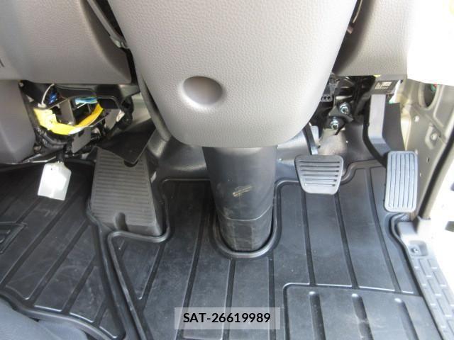 Nissan ATLAS 2026-04 7249811-24