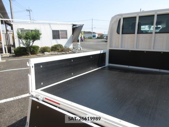 Nissan ATLAS 2026-04 7249811-8