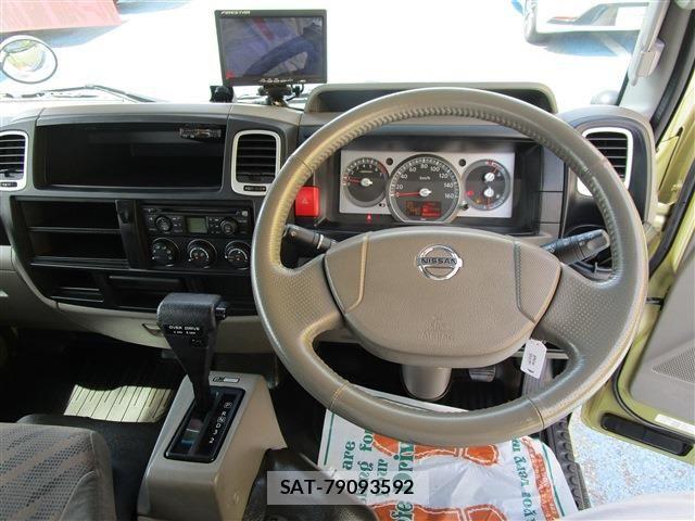 Nissan ATLAS 2017-10 7249812-9