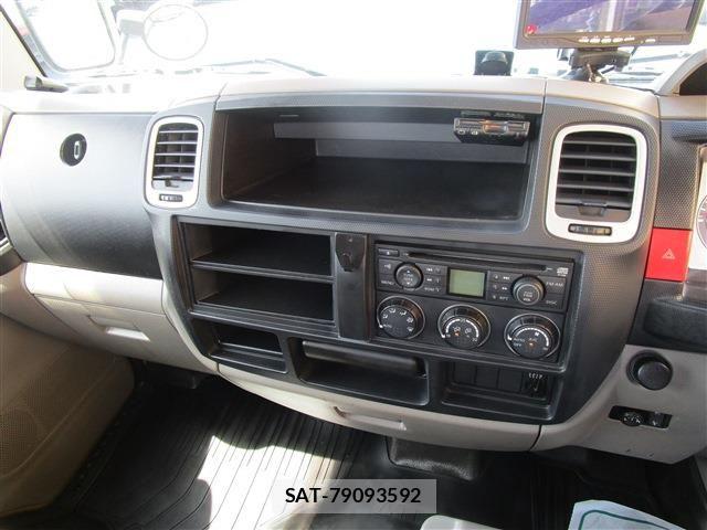 Nissan ATLAS 2017-10 7249812-10