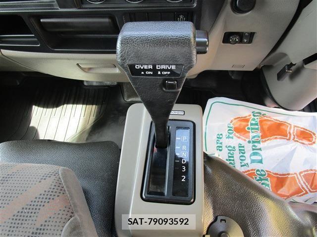 Nissan ATLAS 2017-10 7249812-11