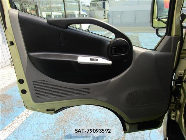 Nissan ATLAS 2017-10 7249812-21