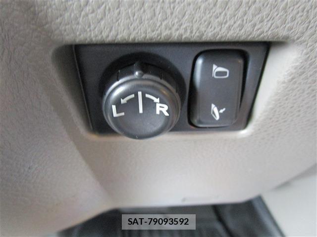 Nissan ATLAS 2017-10 7249812-26