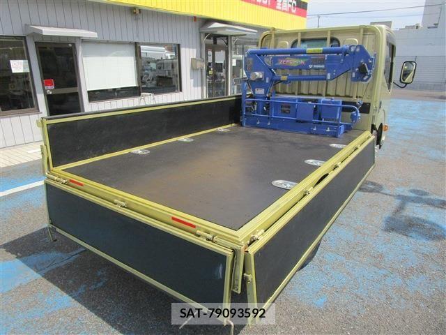 Nissan ATLAS 2017-10 7249812-6