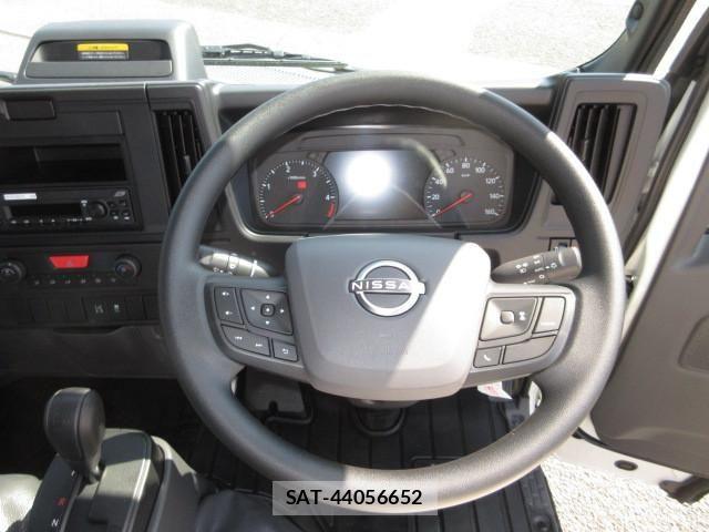 Nissan ATLAS 2026-04 7249596-13