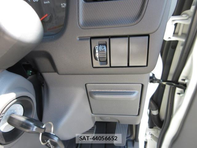 Nissan ATLAS 2026-04 7249596-14