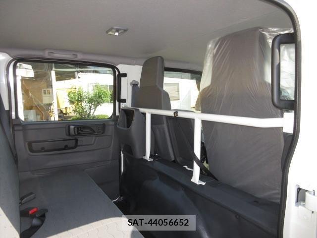 Nissan ATLAS 2026-04 7249596-22