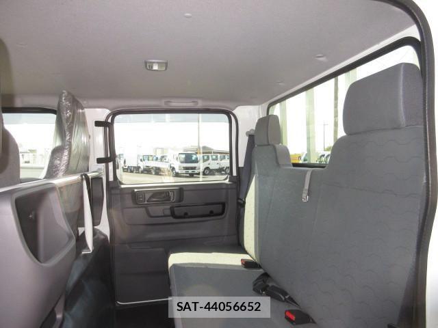 Nissan ATLAS 2026-04 7249596-23
