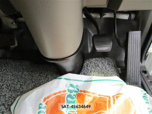 Nissan ATLAS 2012-07 7271532-12