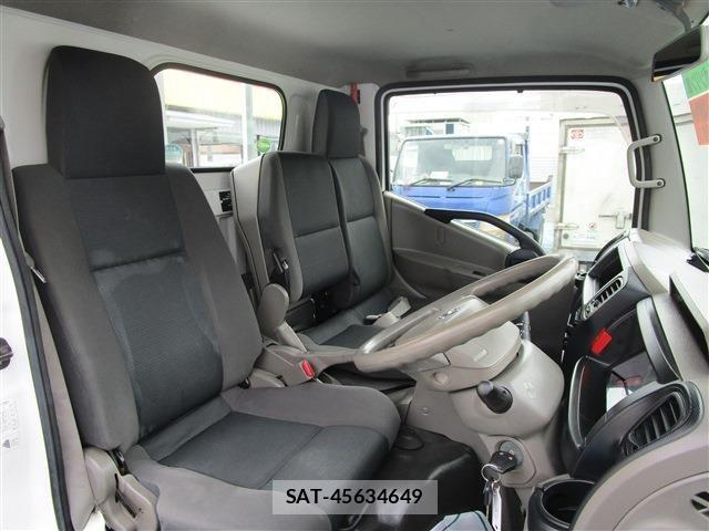 Nissan ATLAS 2012-07 7271532-13