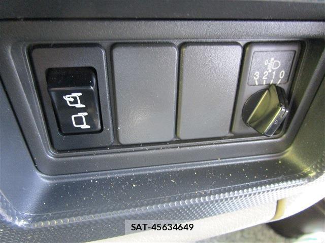 Nissan ATLAS 2012-07 7271532-24