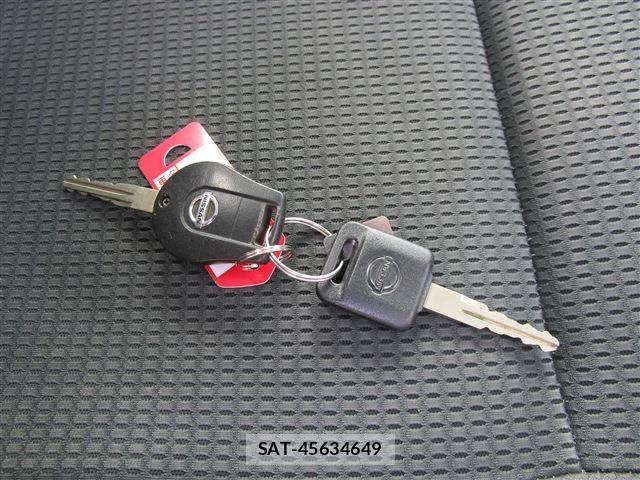 Nissan ATLAS 2012-07 7271532-26