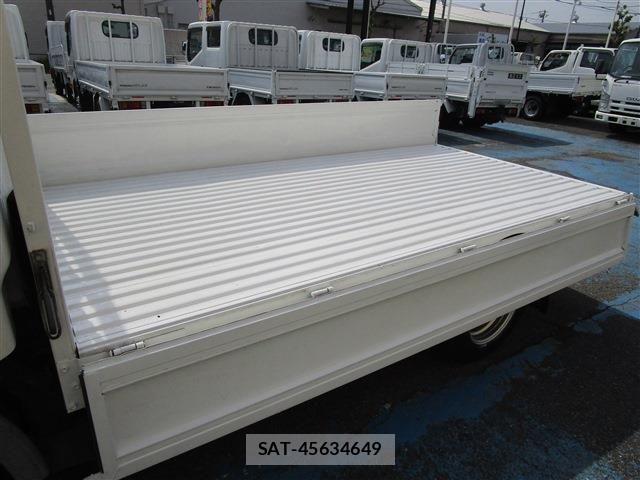Nissan ATLAS 2012-07 7271532-27