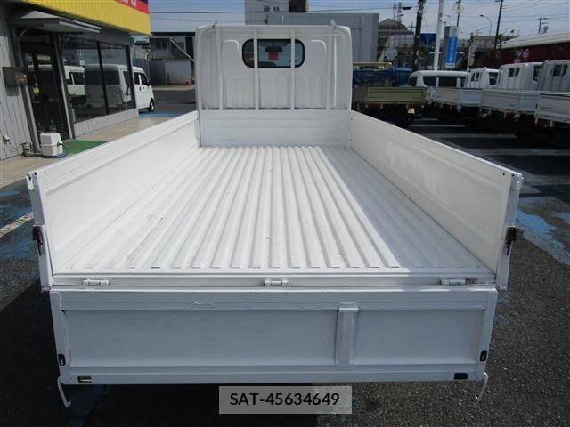 Nissan ATLAS 2012-07 7271532-5