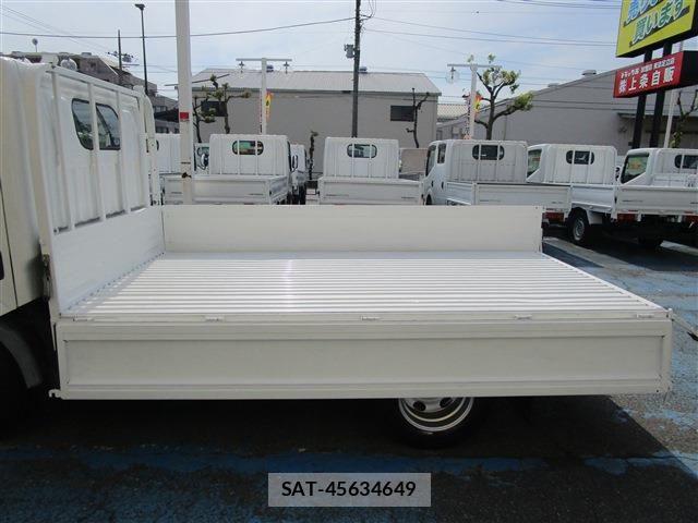 Nissan ATLAS 2012-07 7271532-8