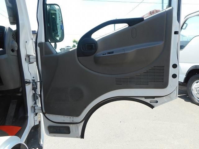Nissan ATLAS 2014-10 7306650-13