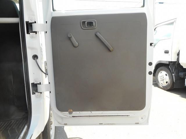 Nissan ATLAS 2014-10 7306650-15