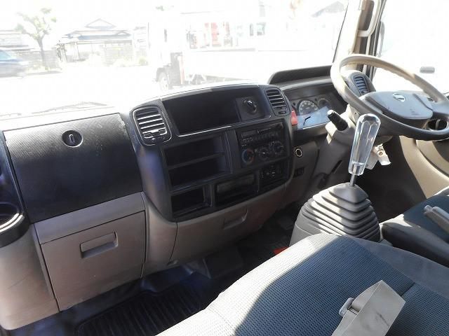 Nissan ATLAS 2014-10 7306650-16
