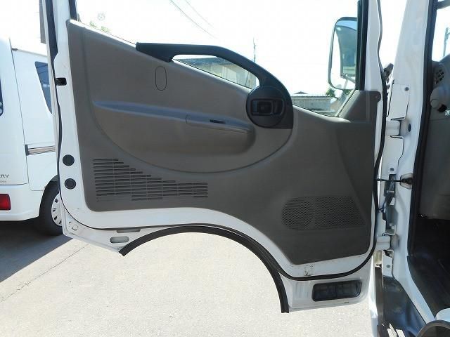 Nissan ATLAS 2014-10 7306650-18