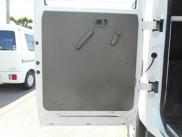 Nissan ATLAS 2014-10 7306650-20