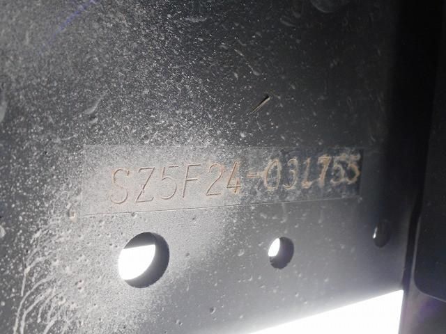 Nissan ATLAS 2014-10 7306650-22