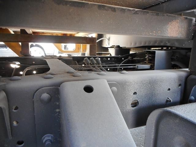 Nissan ATLAS 2014-10 7306650-23
